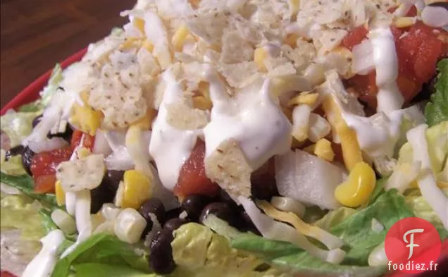 Salade D'Orzo De Style Méditerranéen Au Maïs