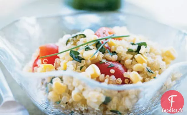 Salade de Quinoa, Maïs et Tomates à l'huile infusée de Ciboulette