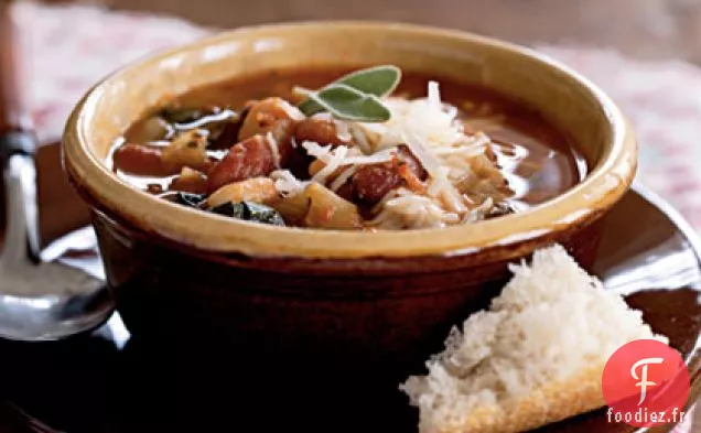 Escarole, Soupe aux Trois Haricots et à l'Ail Rôti