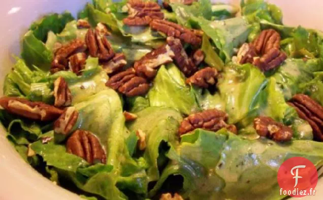 Salade D'Escarole À La Vinaigrette Au Champagne