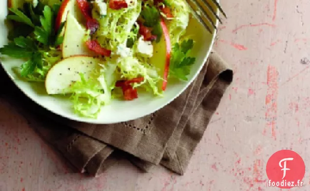 Salade de Poires et Frisées au Bacon et au Fromage Bleu