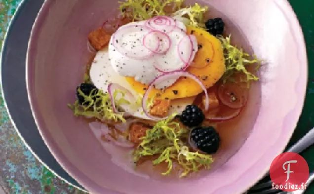 Salade de Mangues et de Mûres avec Mozzarella et Frisée