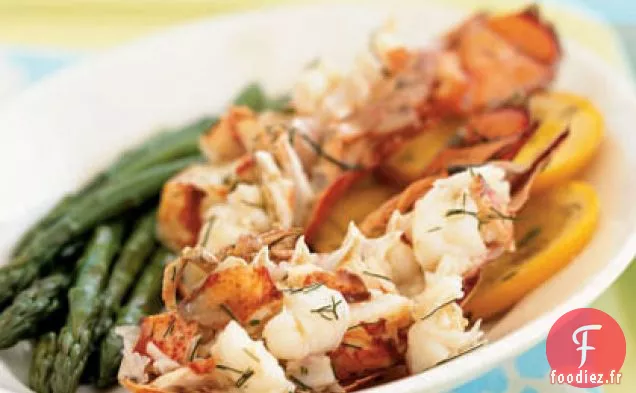 Queues de Homard Cuites à la Vapeur au Champagne et à l'Orange en Papillote