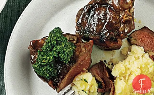 Côtelettes d'Agneau Grillées et Chimichurri à la Menthe