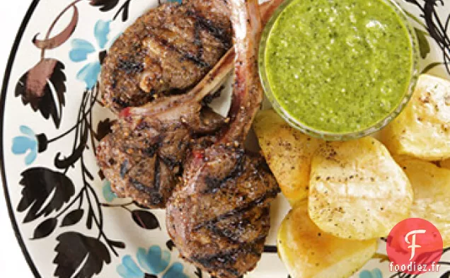 Sucettes d'Agneau Trempées à la Menthe Verte Déesse et Pommes de Terre Rôties