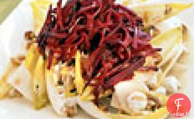 Salade de Betteraves Marinées et d'Endives au Fromage de Chèvre et aux Noix