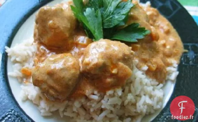 Boulettes de Viande d'Agneau à la Sauce à la Crème de Tomates Épicée