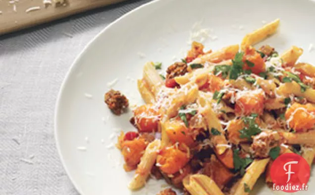 Pâtes à Grains Multiples avec Courge Musquée, Agneau Haché et Kasseri