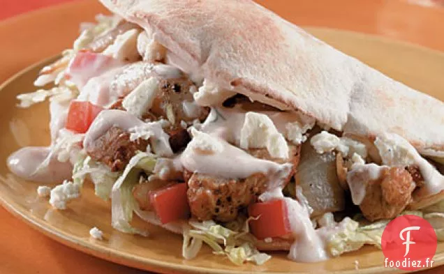 Pitas de Poulet avec Sauce au Yaourt et à l'Aneth