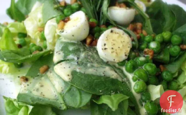 Salade de Shmancy Avec Œufs de Caille et Vinaigrette à l'Estragon