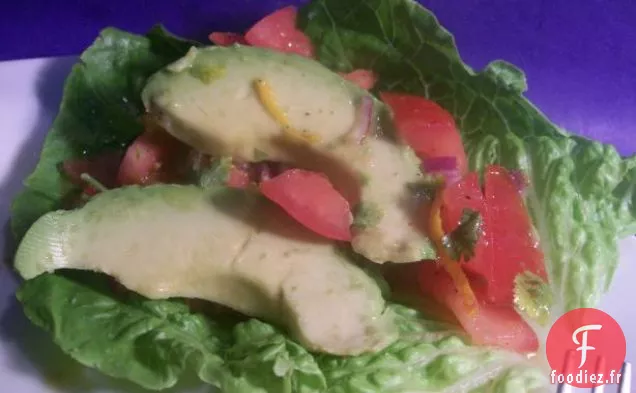 Salade D'Avocat Avec Relish De Tomates