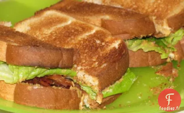 Sandwich Pb, B et L (Beurre d'arachide, Bacon et laitue) (Un BLT