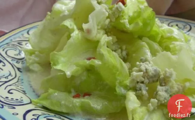 Coeurs d'Iceberg avec Vinaigrette au Fromage Bleu