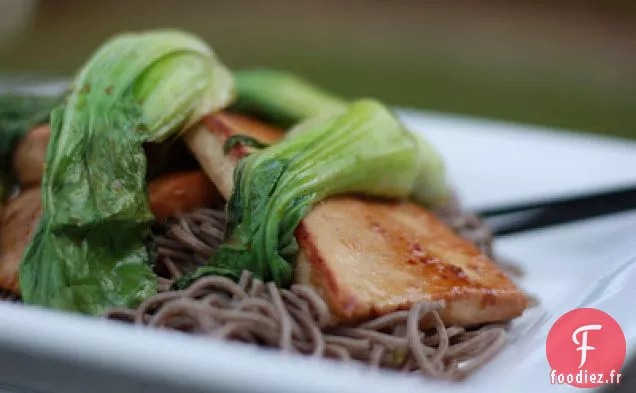 Nouilles Soba Au Tofu Et Bok Choy