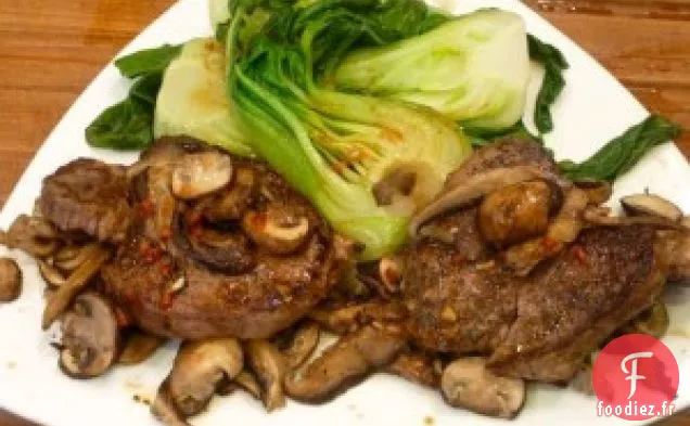 Steak Maigre Aux Champignons, Bok Choy Et Tamari Au Gingembre