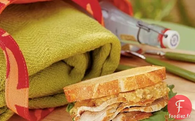 Sandwich à la Longe de Porc Glacée au Cidre et au Pesto de Noix