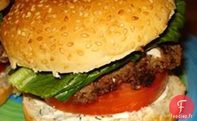 Burger Feta d'Été avec Tartinade au Fromage Gourmet