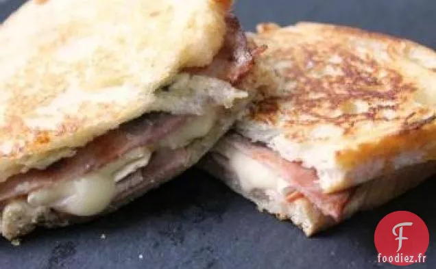 Sandwich au Jambon et au Brie