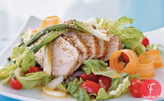 Thon Sauté et Tiges d'Oignon Vert sur Romaine