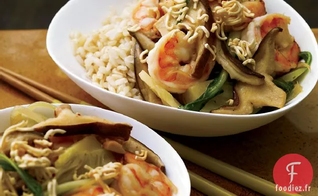 Sauté de Crevettes et Bok Choy avec Nouilles Croustillantes