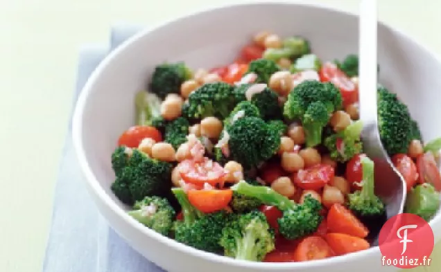 Salade de Brocoli, Pois Chiches et Tomates Cerises