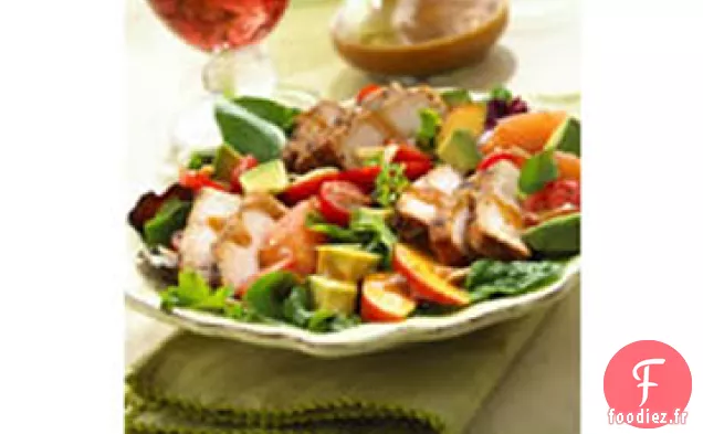 Salade de Porc BBQ aux Fruits d'Été et Vinaigrette Balsamique au Miel
