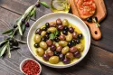 Olives - le petit fruit saumâtre comme ingrédient vedette